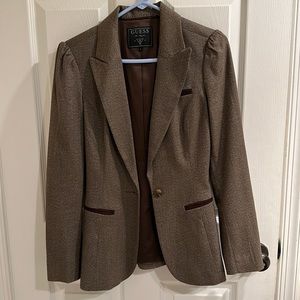 Gorgeous brown Guess blazer